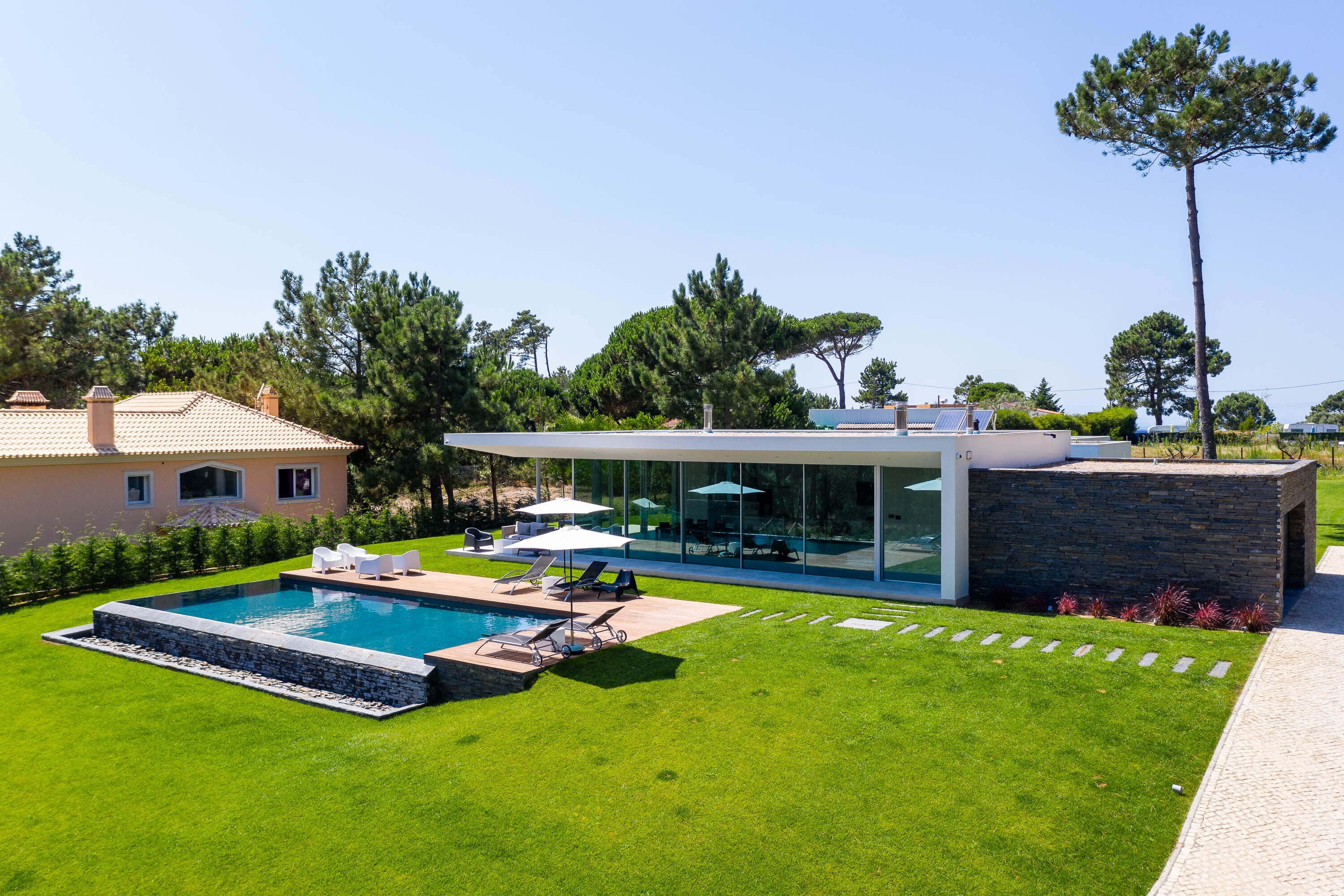 Moradia unifamiliar de luxo, Janas Sintra — perspetiva aérea