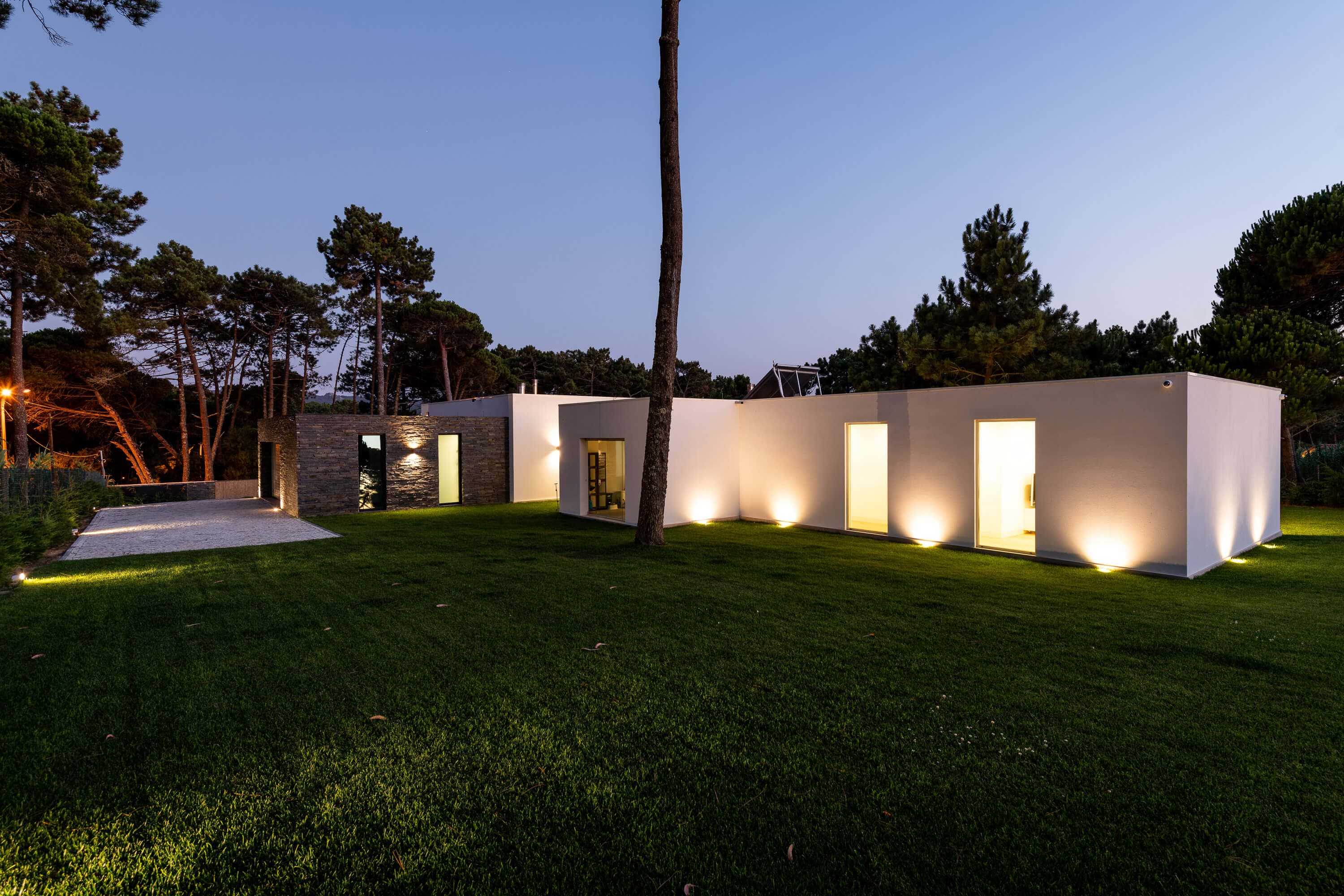 Últimos acabamentos antes da entrega, moradia Janas Sintra