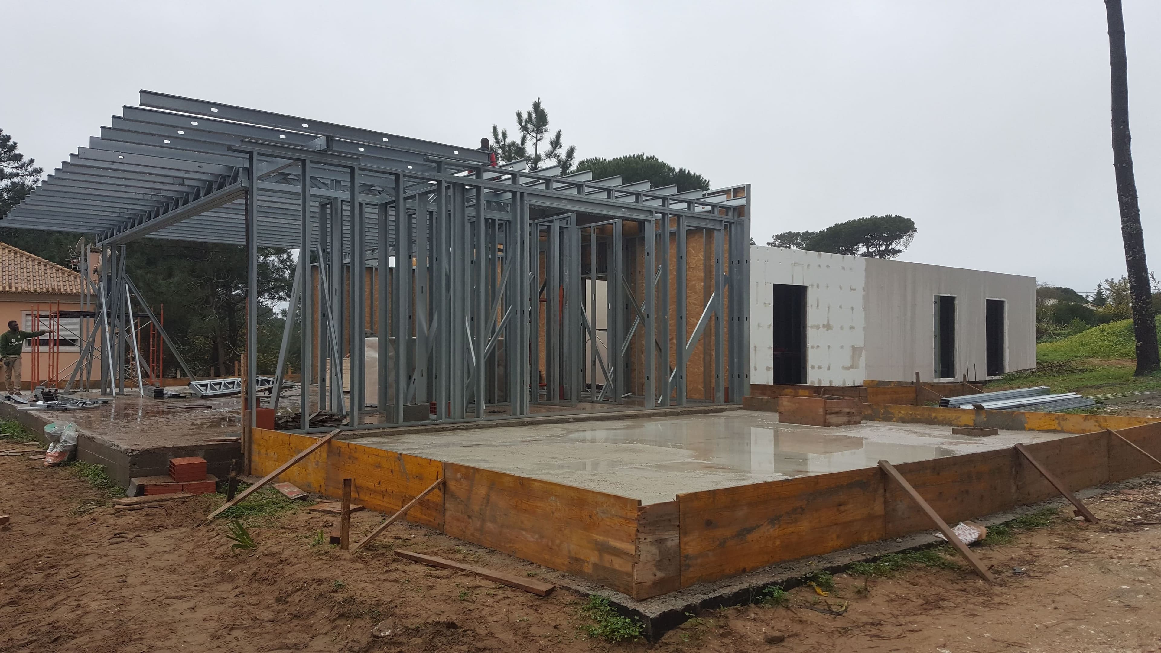 Construção de moradia unifamiliar de luxo em Janas, Sintra, foto 5 — Varandas Coelho